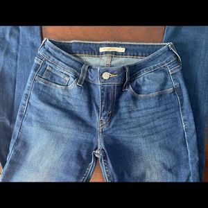 Levi’s 535 Super Skinny Jeans